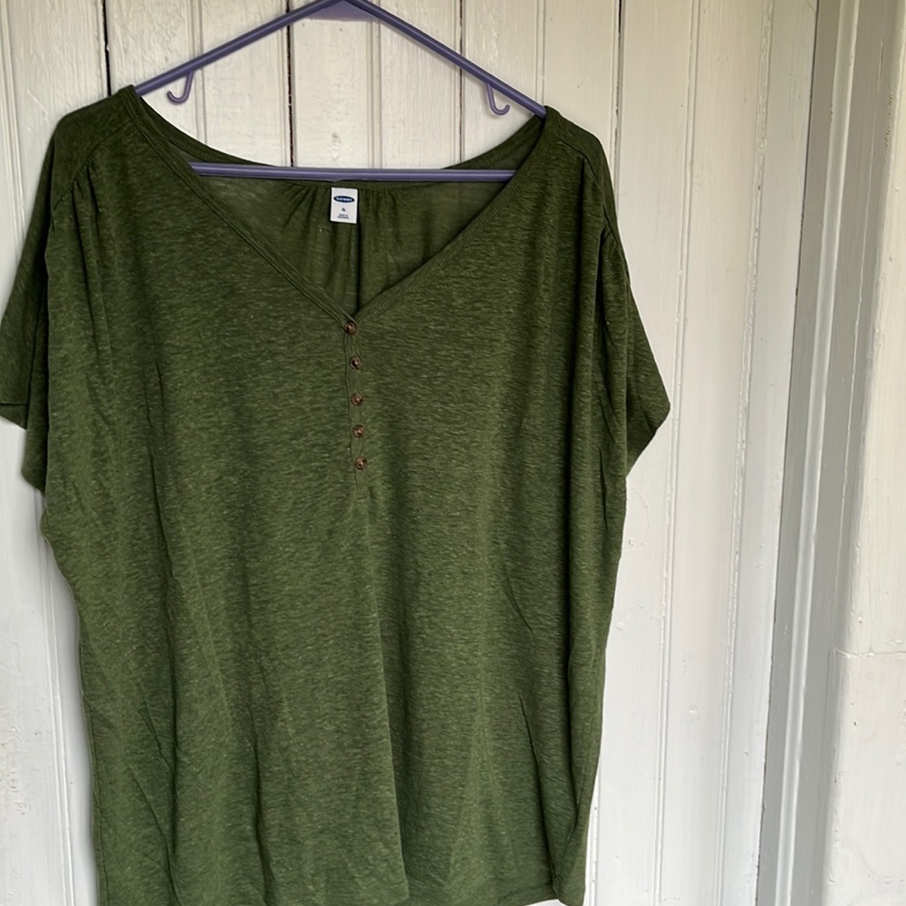 🌻3/$20 bundle, Old Navy , Womens XL , Henley Tee